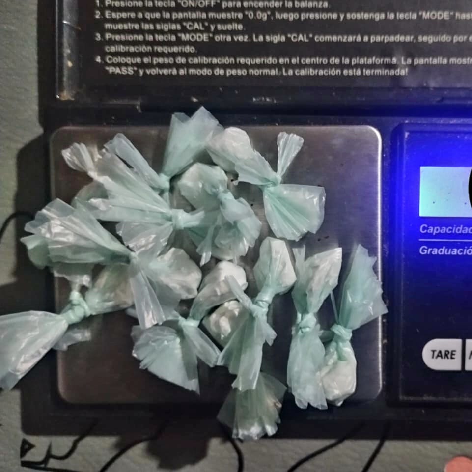 Secuestros de drogas, dinero y tres personas detenidas en Santa Elena